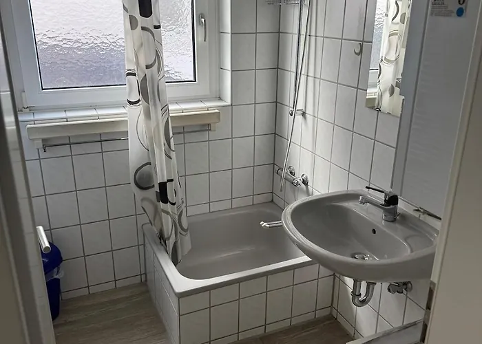 Zentral Gelegene Nahe Flughafen Und Messe * Filderstadt